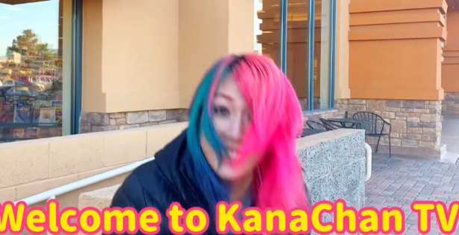 Japanese WWE Superstar Asuka Goes Manga Shopping In The U.S.